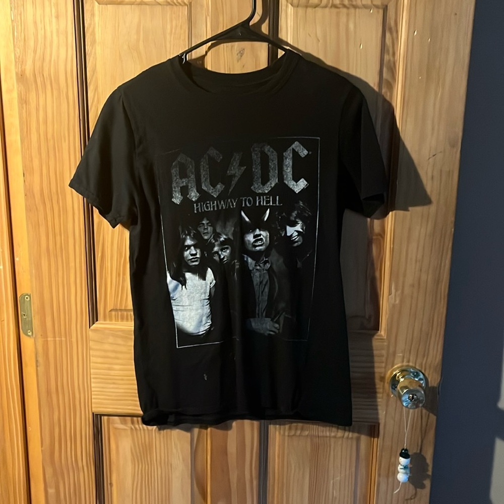 AC/DC graphic tee shirt